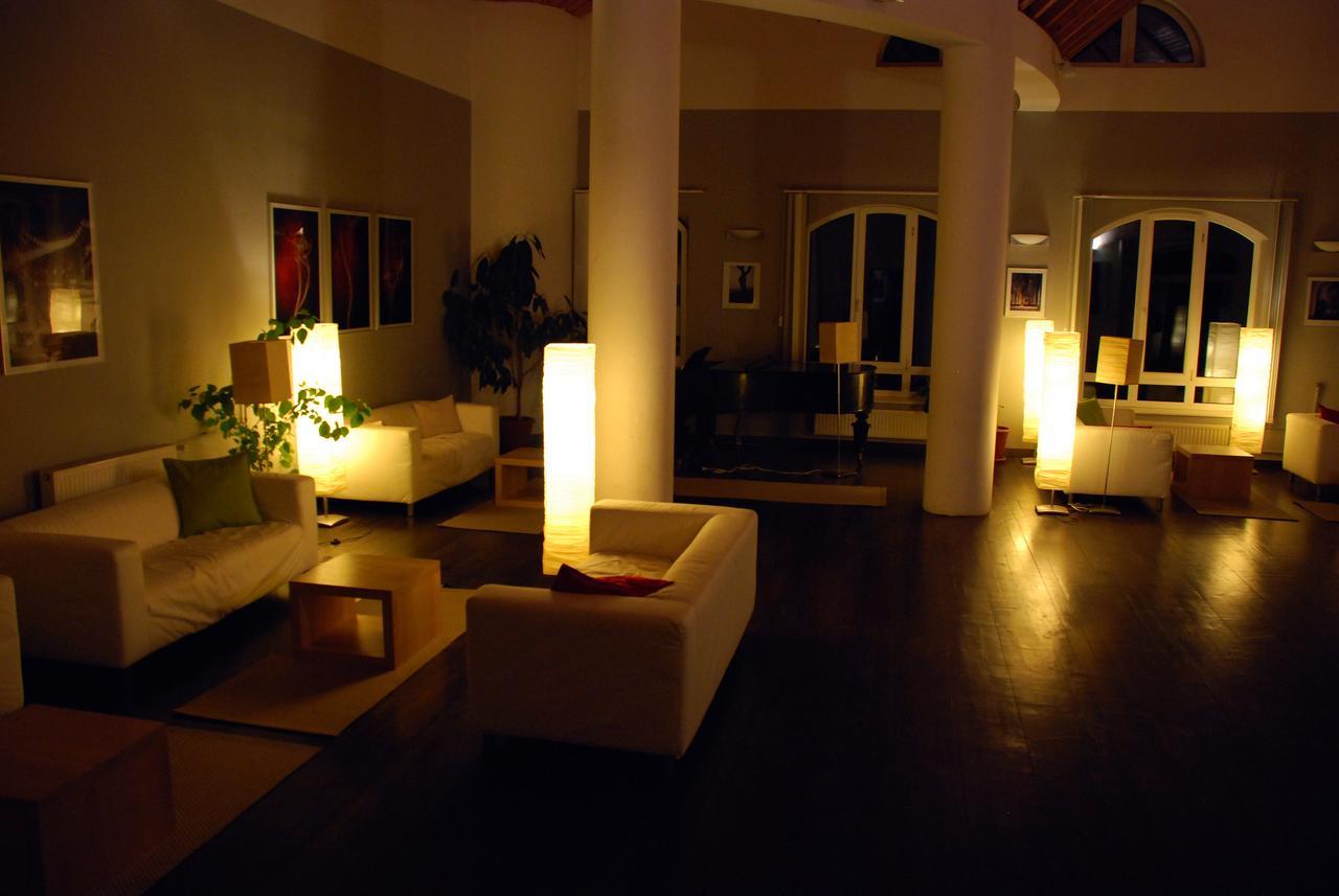 The Zen Hotel - Posticum Oradea Exteriör bild